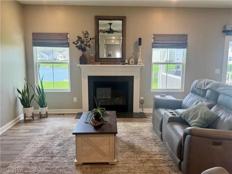 438 River Run Drive Elyria OH 44035