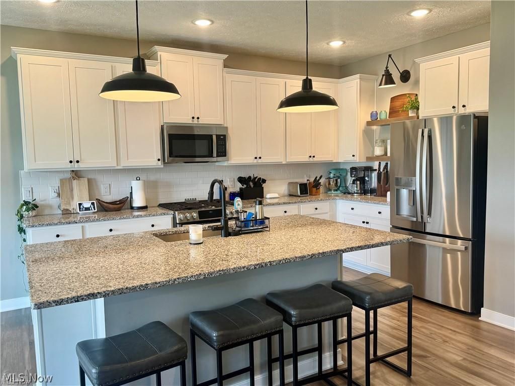 438 River Run Drive Elyria OH 44035