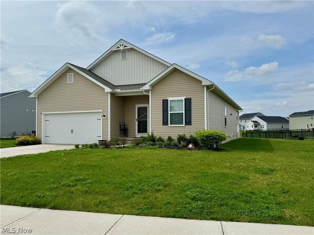 438 River Run Drive Elyria OH 44035