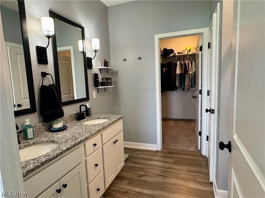 438 River Run Drive Elyria OH 44035