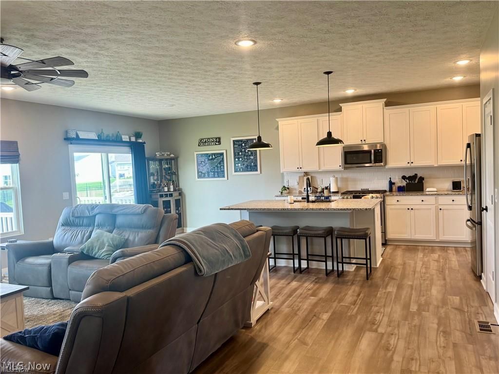 438 River Run Drive Elyria OH 44035