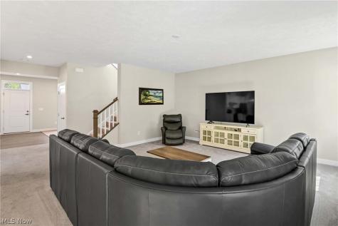 35405 Crystal Creek Court Grafton OH 44044