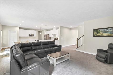 35405 Crystal Creek Court Grafton OH 44044