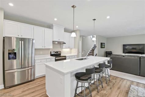 35405 Crystal Creek Court Grafton OH 44044