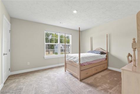 35405 Crystal Creek Court Grafton OH 44044