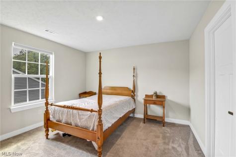 35405 Crystal Creek Court Grafton OH 44044