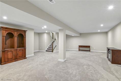 35405 Crystal Creek Court Grafton OH 44044