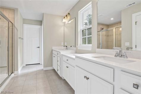 35405 Crystal Creek Court Grafton OH 44044