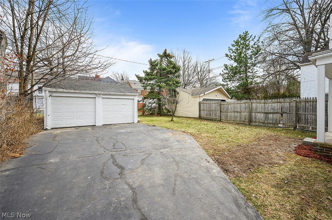 1143 Brentwood Road Cleveland Heights OH 44121