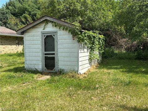 10056 Lawndell Road SW Navarre OH 44662