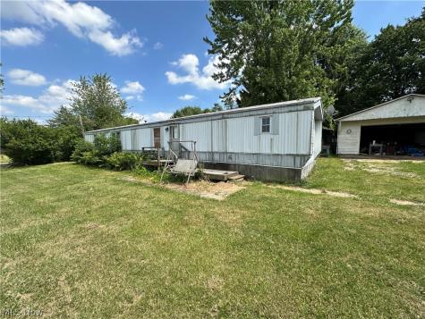 10056 Lawndell Road SW Navarre OH 44662