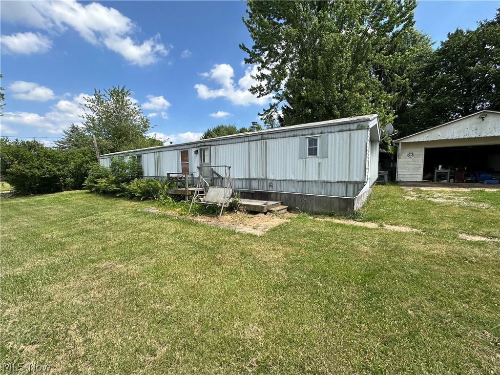 10056 Lawndell Road SW Navarre OH 44662