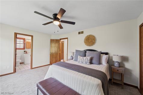 4902 Lakeview Drive Mentor OH 44060