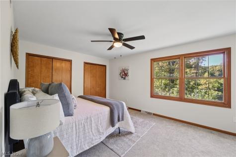 4902 Lakeview Drive Mentor OH 44060