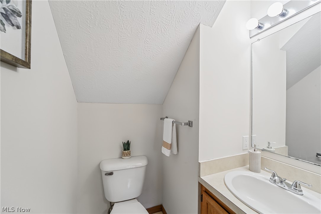 4902 Lakeview Drive Mentor OH 44060