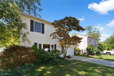 4902 Lakeview Drive Mentor OH 44060