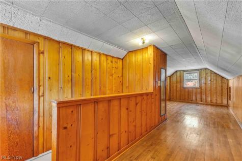 4082 Palm Avenue Lorain OH 44055
