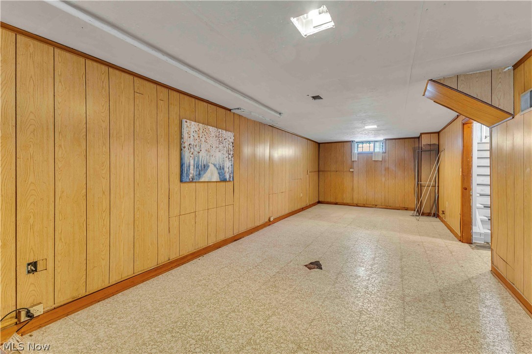 4082 Palm Avenue Lorain OH 44055