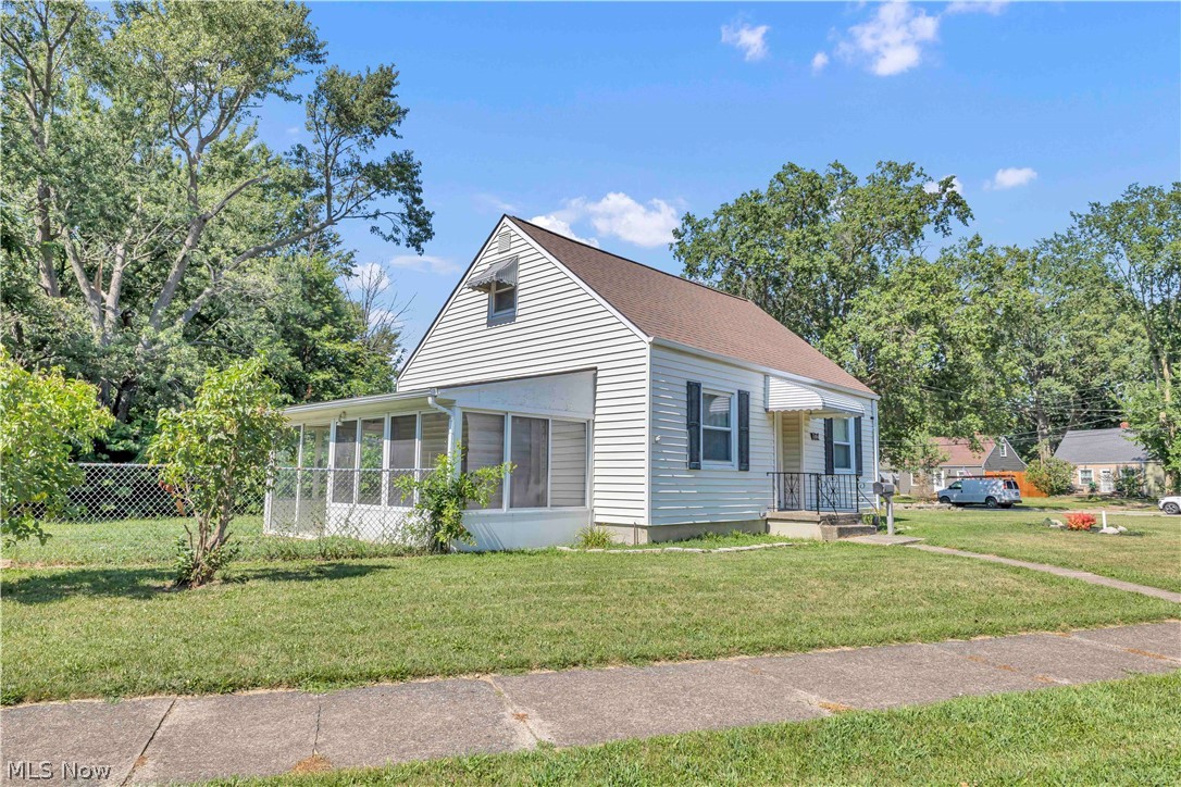 4082 Palm Avenue Lorain OH 44055