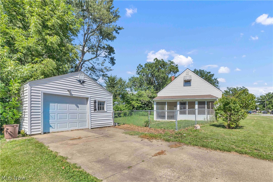 4082 Palm Avenue Lorain OH 44055