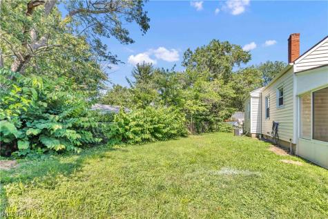 4082 Palm Avenue Lorain OH 44055