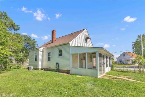 4082 Palm Avenue Lorain OH 44055