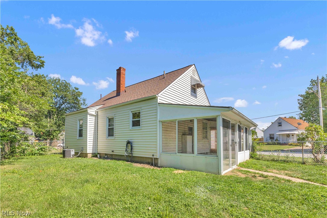 4082 Palm Avenue Lorain OH 44055