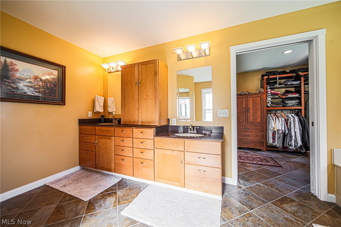 13680 Emerson Road Dalton OH 44618