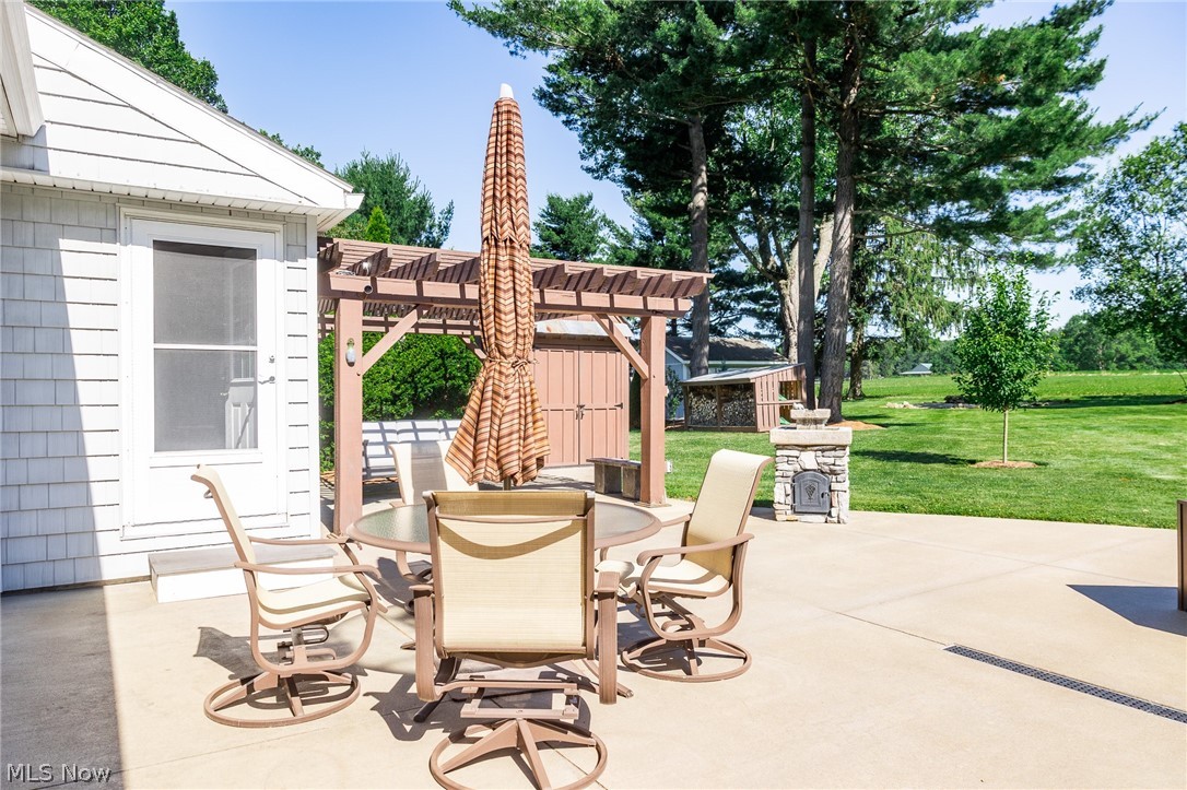 13680 Emerson Road Dalton OH 44618