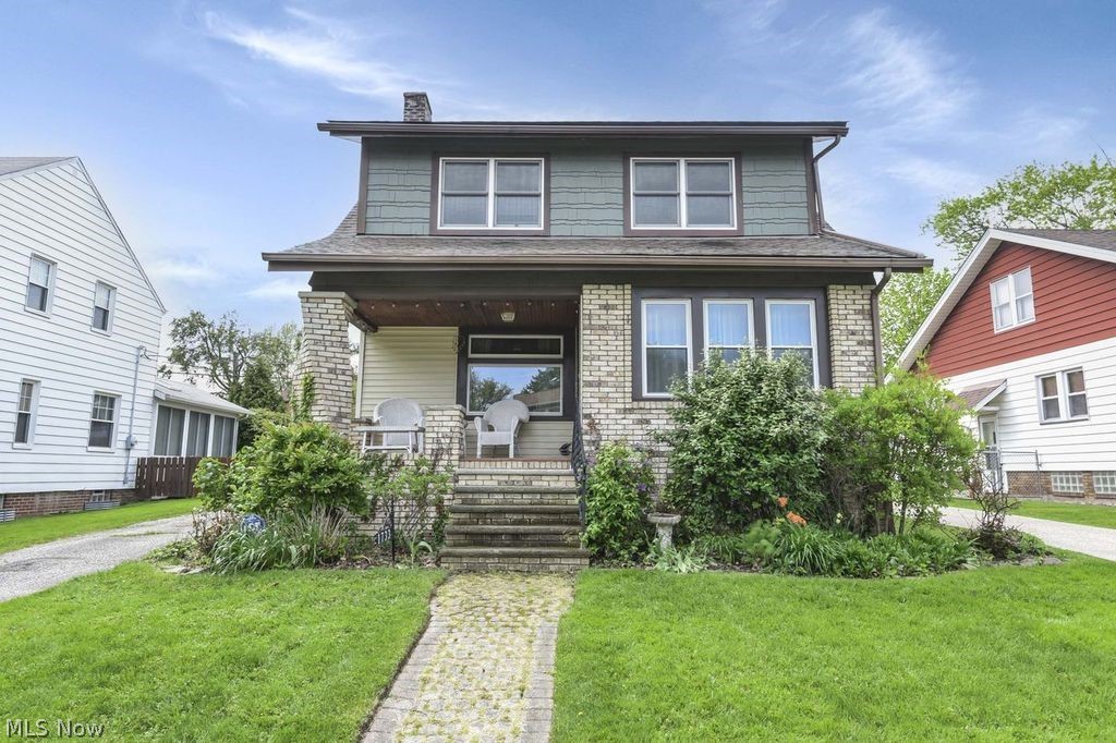 1733 Saratoga Avenue Cleveland OH 44109