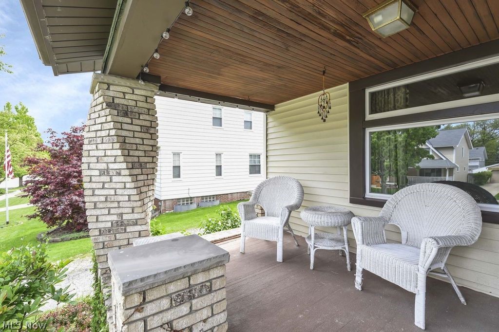 1733 Saratoga Avenue Cleveland OH 44109