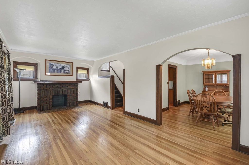 1733 Saratoga Avenue Cleveland OH 44109