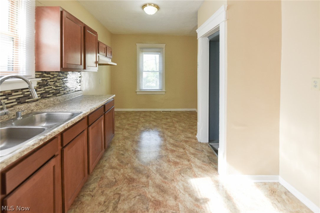 761 E Crosier Street Akron OH 44306