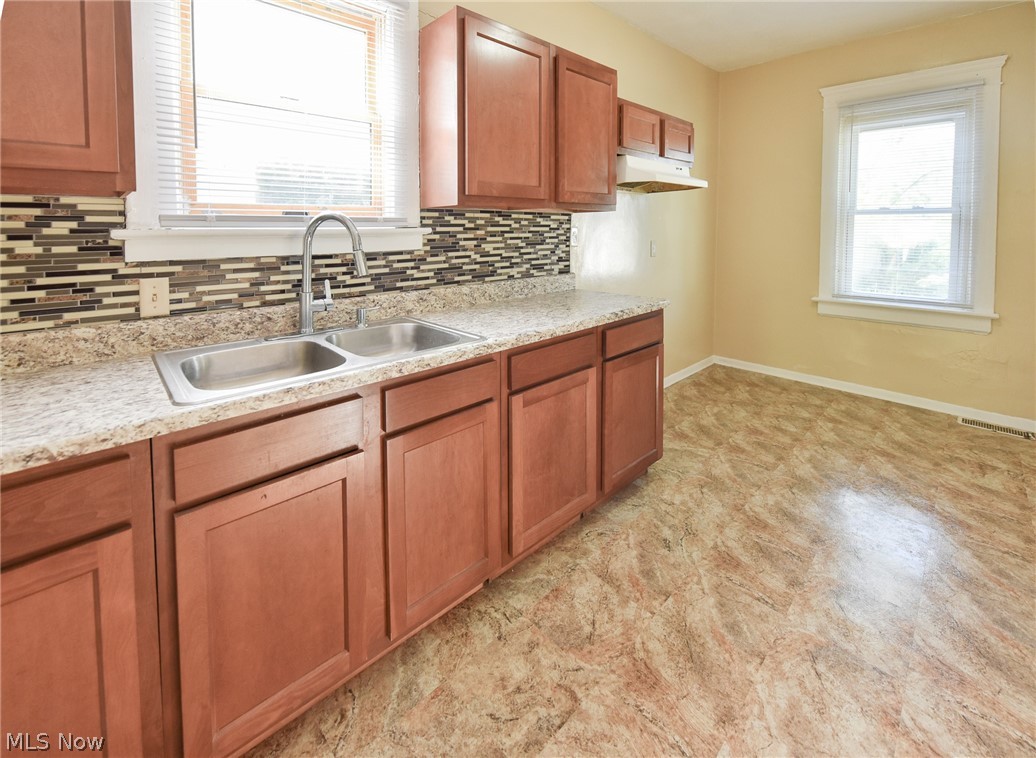 761 E Crosier Street Akron OH 44306