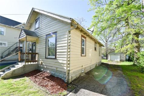 761 E Crosier Street Akron OH 44306