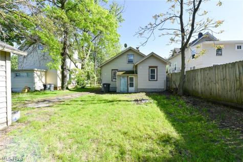 761 E Crosier Street Akron OH 44306