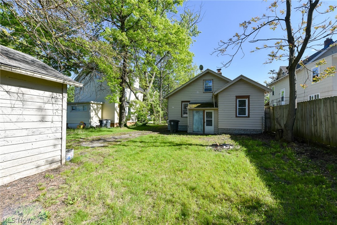 761 E Crosier Street Akron OH 44306
