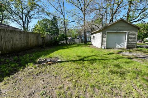761 E Crosier Street Akron OH 44306