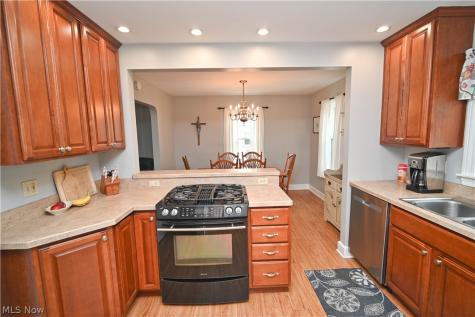 482 Ewing Road Youngstown OH 44512