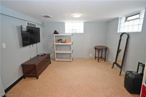 482 Ewing Road Youngstown OH 44512