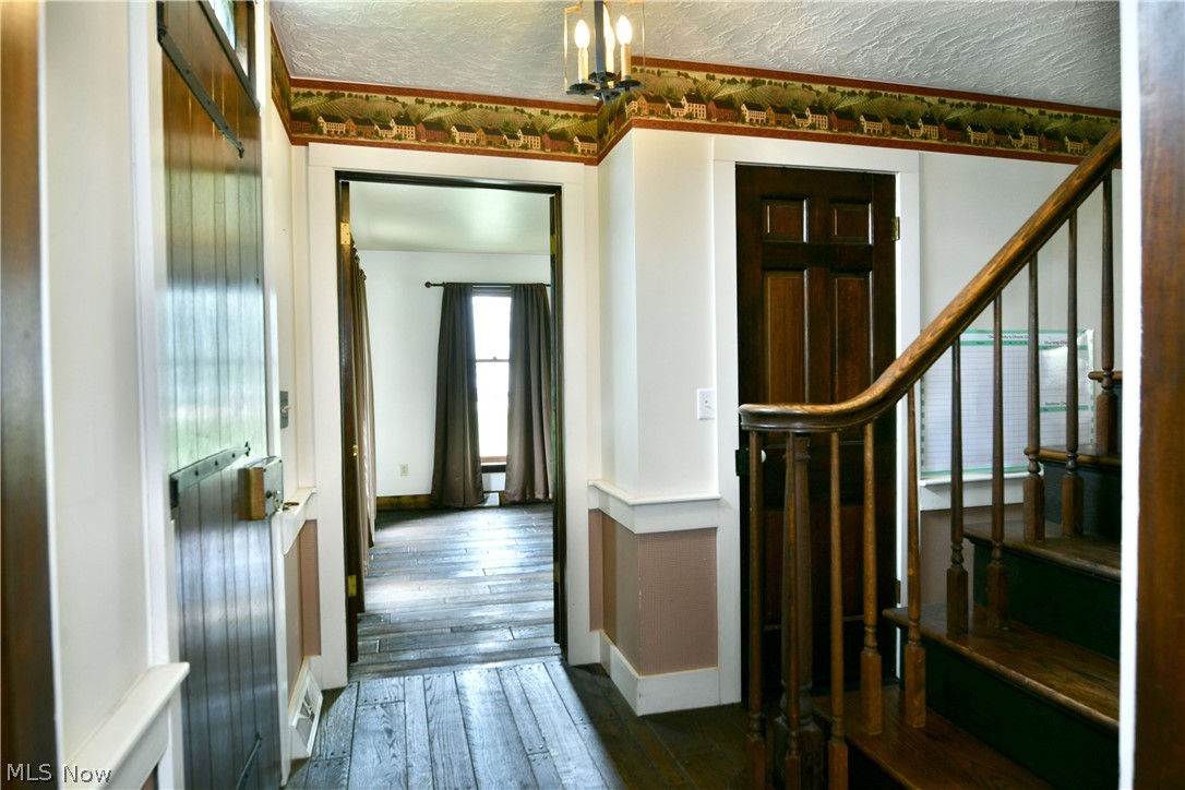 1257 Bristol Champion Townline Road NW Bristolville OH 44402