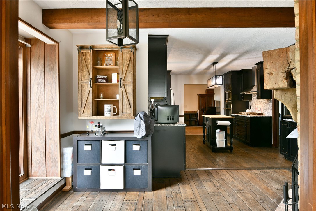 1257 Bristol Champion Townline Road NW Bristolville OH 44402