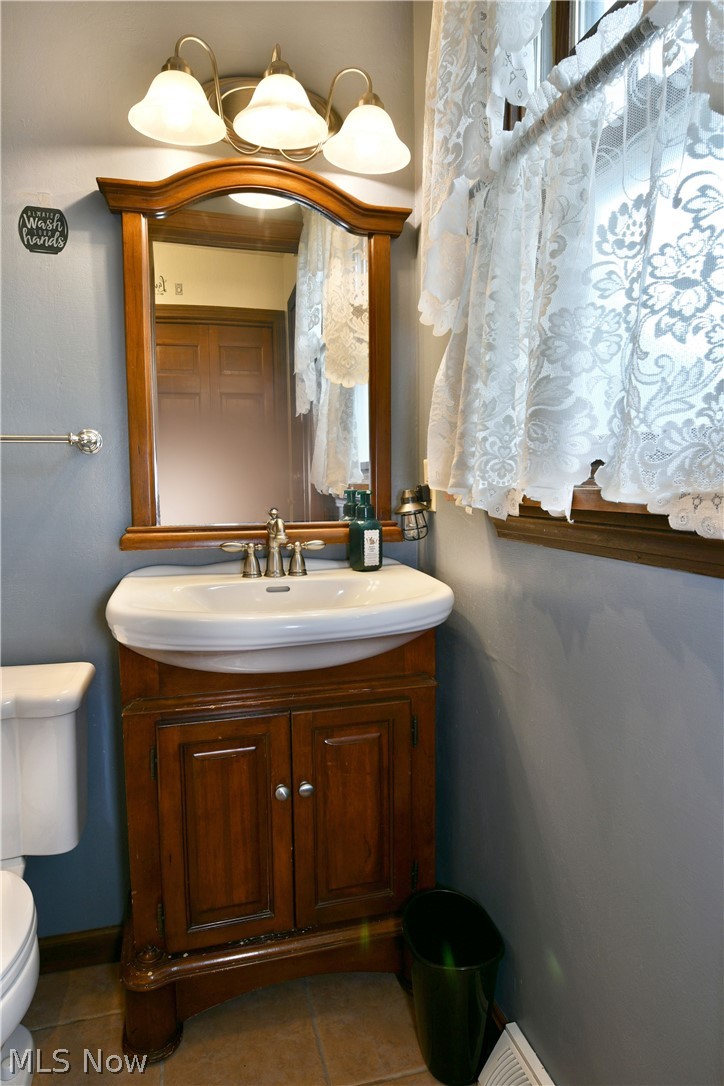 1257 Bristol Champion Townline Road NW Bristolville OH 44402