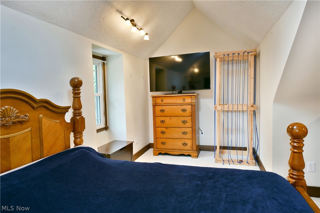 1257 Bristol Champion Townline Road NW Bristolville OH 44402