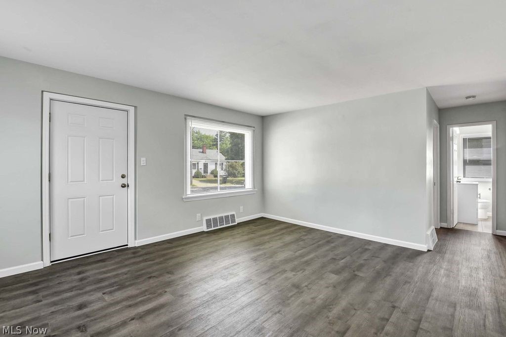 5136 Bridgewater Road Lyndhurst OH 44124