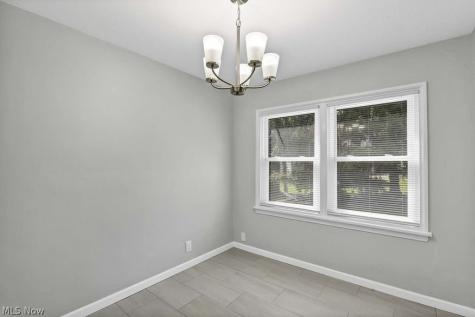 5136 Bridgewater Road Lyndhurst OH 44124