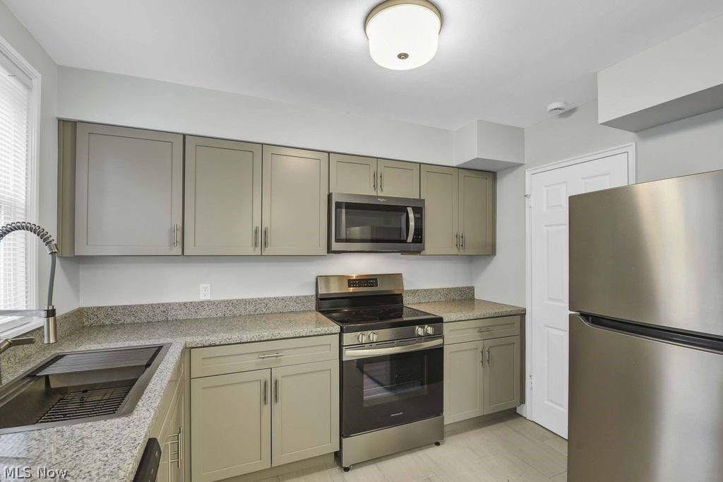 5136 Bridgewater Road Lyndhurst OH 44124