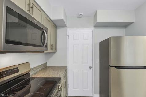 5136 Bridgewater Road Lyndhurst OH 44124