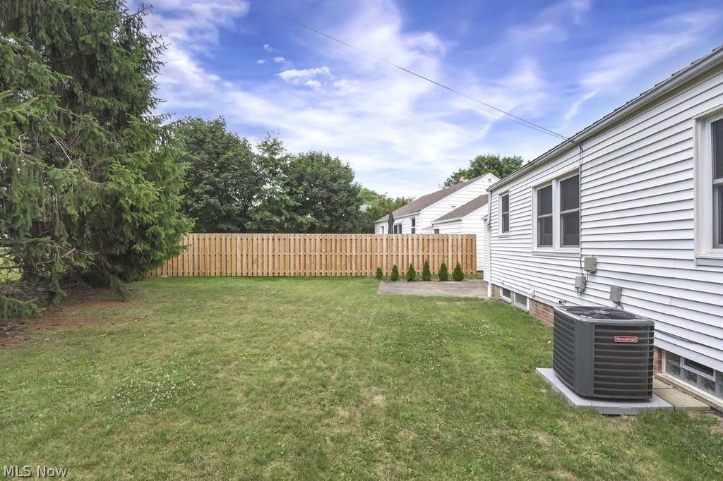 5136 Bridgewater Road Lyndhurst OH 44124