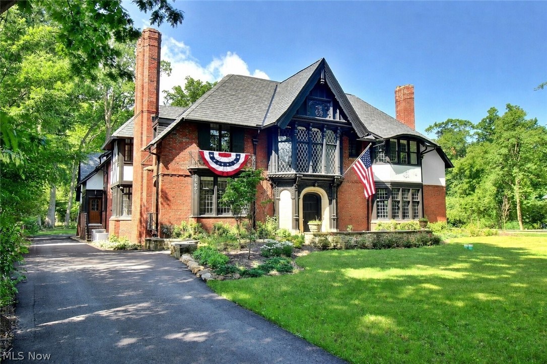2970 Fairmount Boulevard Cleveland Heights OH 44118